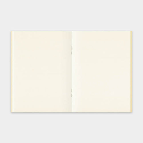 TRAVELER'S notebook Refill // 013 MD Paper Cream (Passport Size)