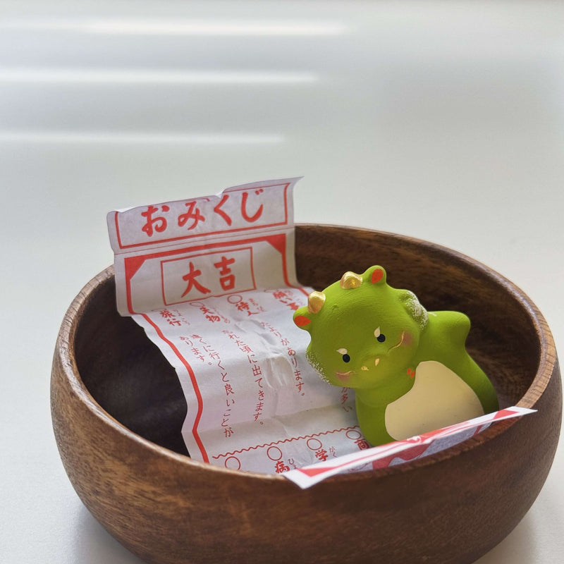 Peeping Dragon Ornament