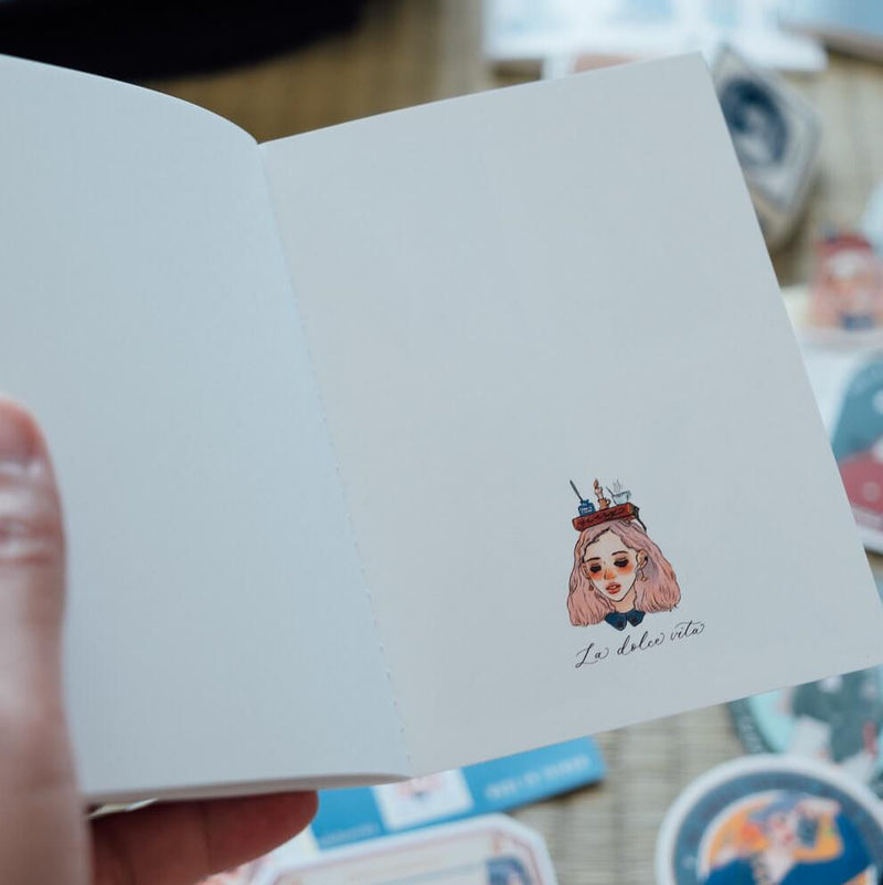 La Dolce Vita Notebook: Elegant Woman Gallery
