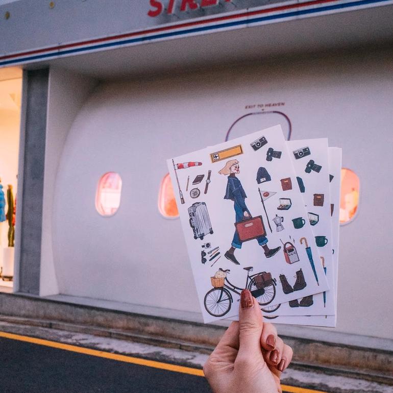 LDV Postcards: Bon Voyage